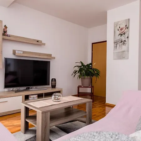 Apartment Zeljko *