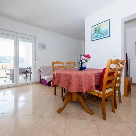 Zeljko Apartman Lopar
