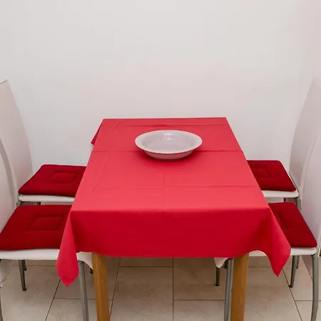 Apartment Zeljko Lopar