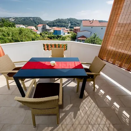 Apartment Zeljko Lopar